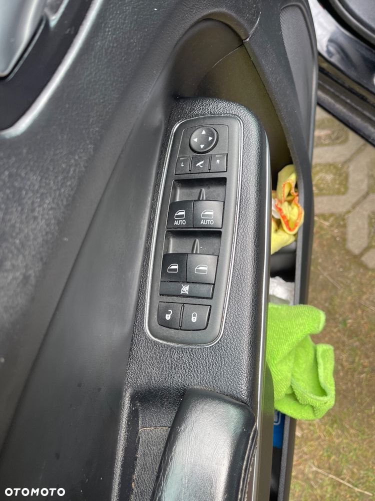 Lancia Thema 3.6 V6 VVT 24V Automatik Executive - 23