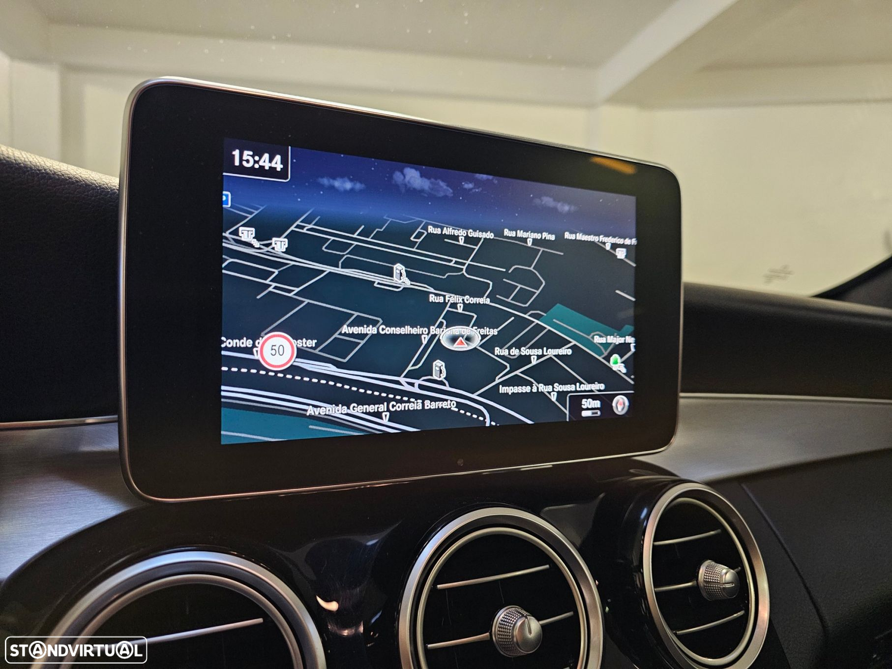 Mercedes-Benz C 300 h AMG Line - 14