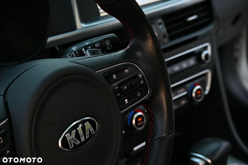 Kia Optima - 19