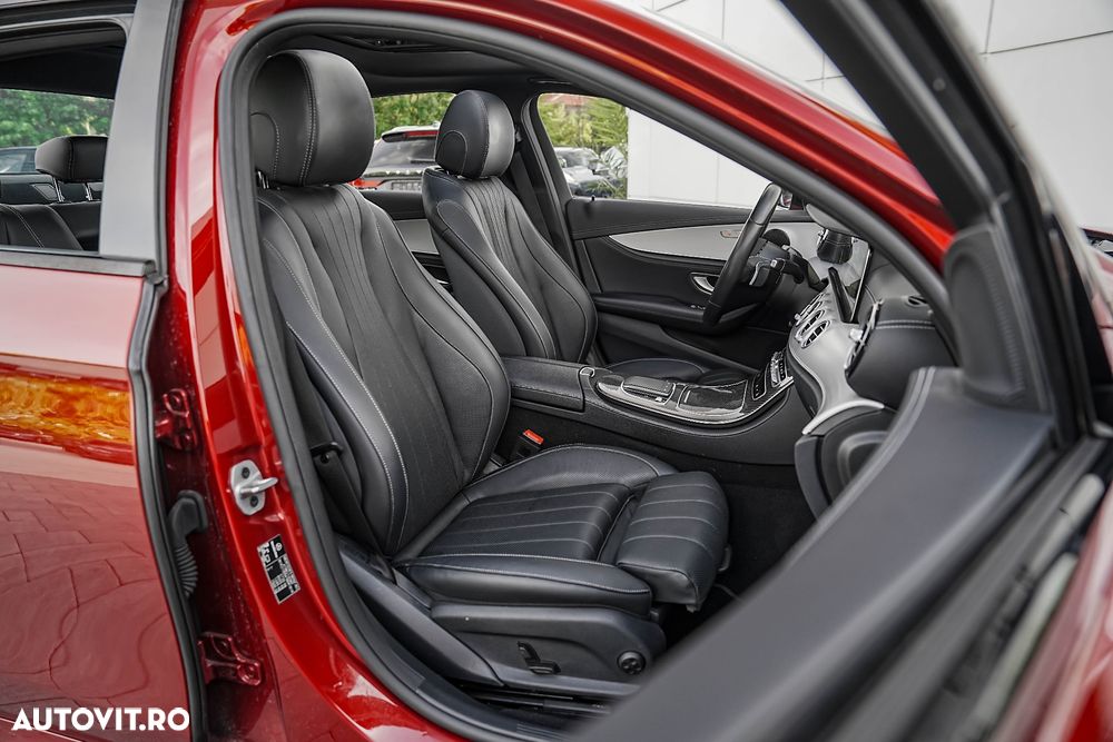 Mercedes-Benz E 300 4MATIC 9G-TRONIC AMG Line - 23