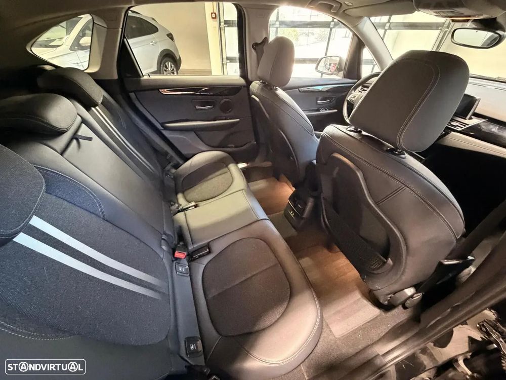 BMW 216 Active Tourer d Line Sport Auto — fotografia 28