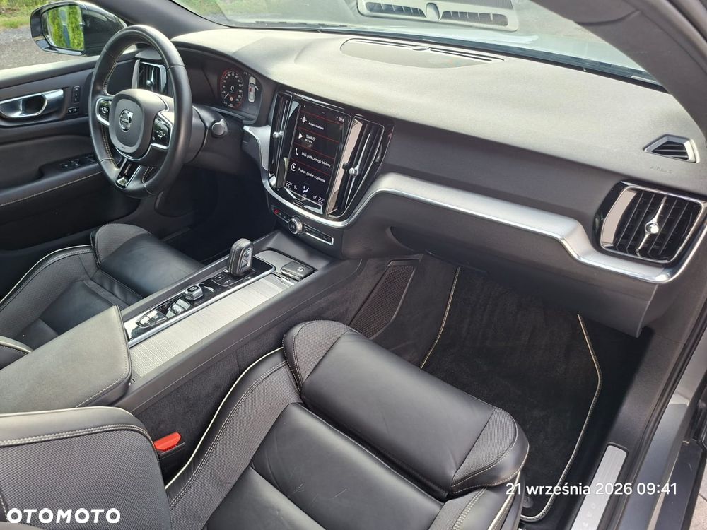 Volvo S60 B4 B R-Design - 21