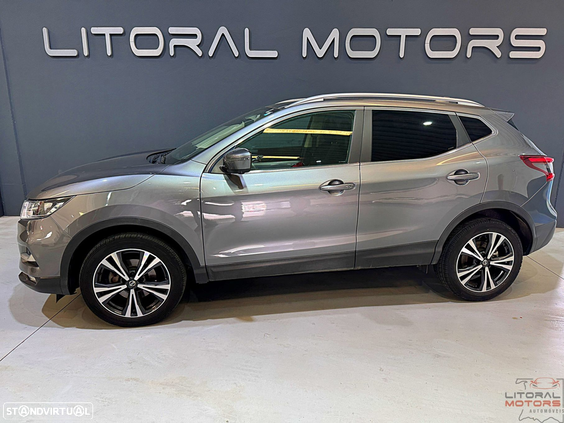Nissan Qashqai 1.5 dCi N-Connecta - 6