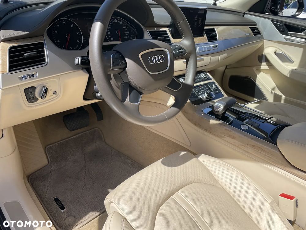 Audi A8 4.2 FSI L Quattro - 15