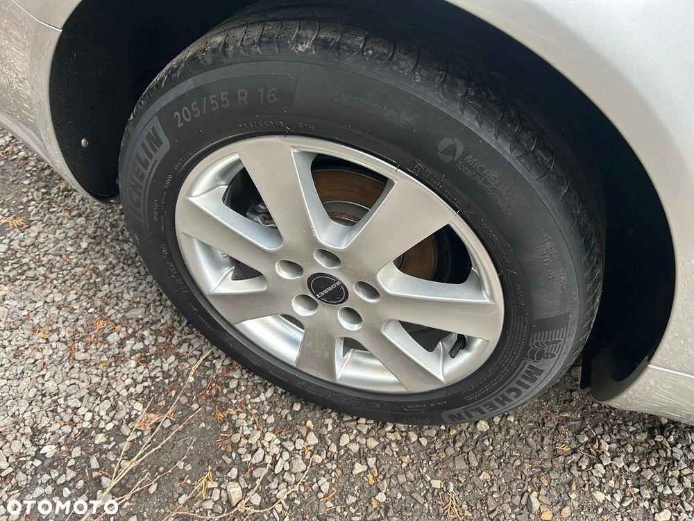 Audi A4 Limousine - 15