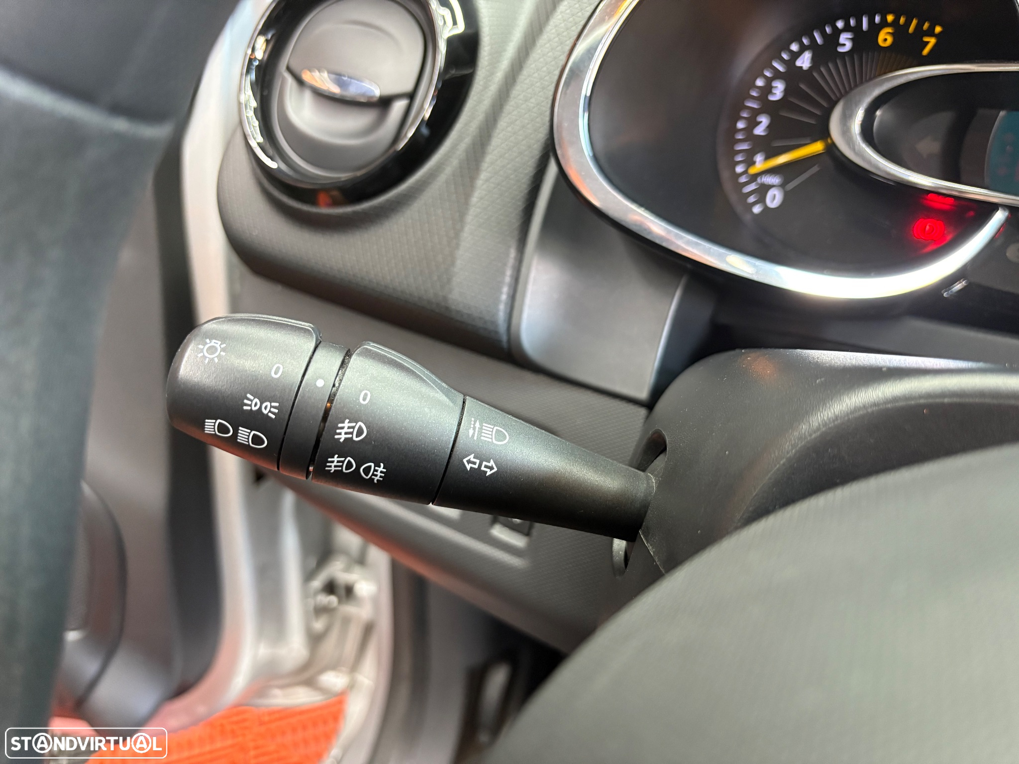 Renault Clio Sport Tourer 0.9 TCE Limited - 41