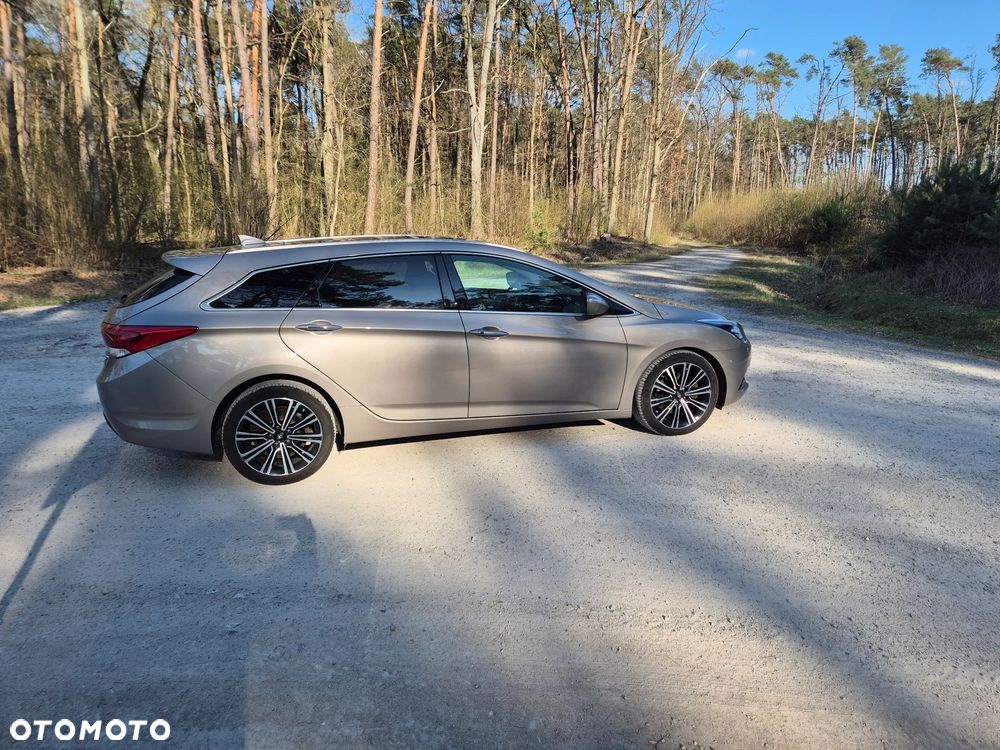 Hyundai i40 Kombi blue 1.7 CRDi DCT Premium - 5