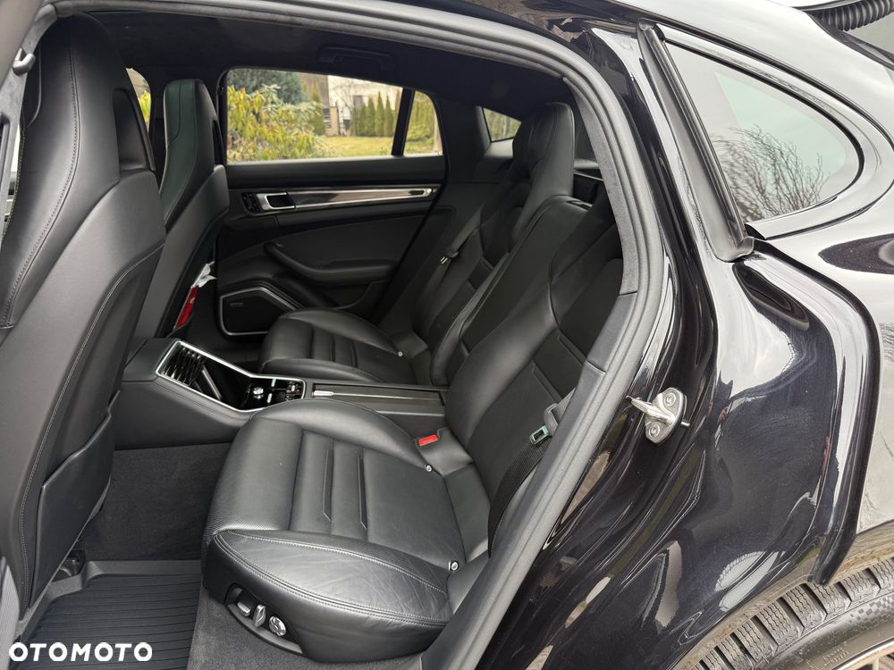 Porsche Panamera Turbo - 14