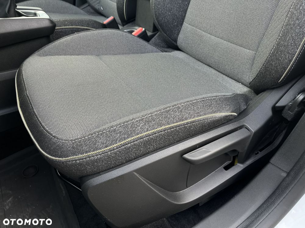 Renault Captur - 12