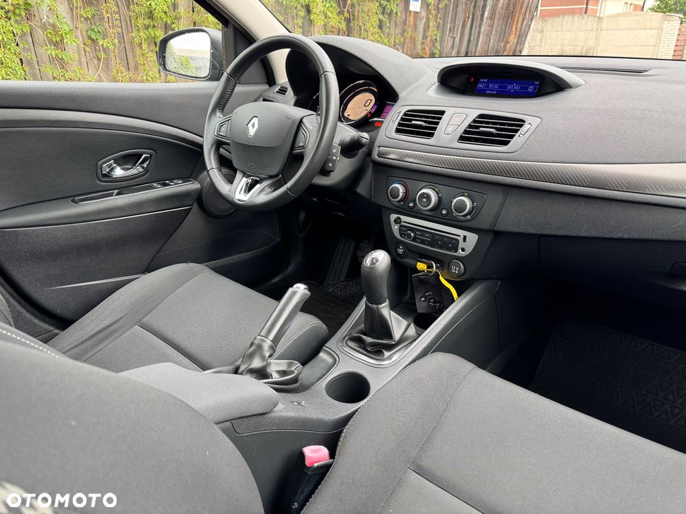 Renault Megane 1.6 16V 100 J'taime - 11