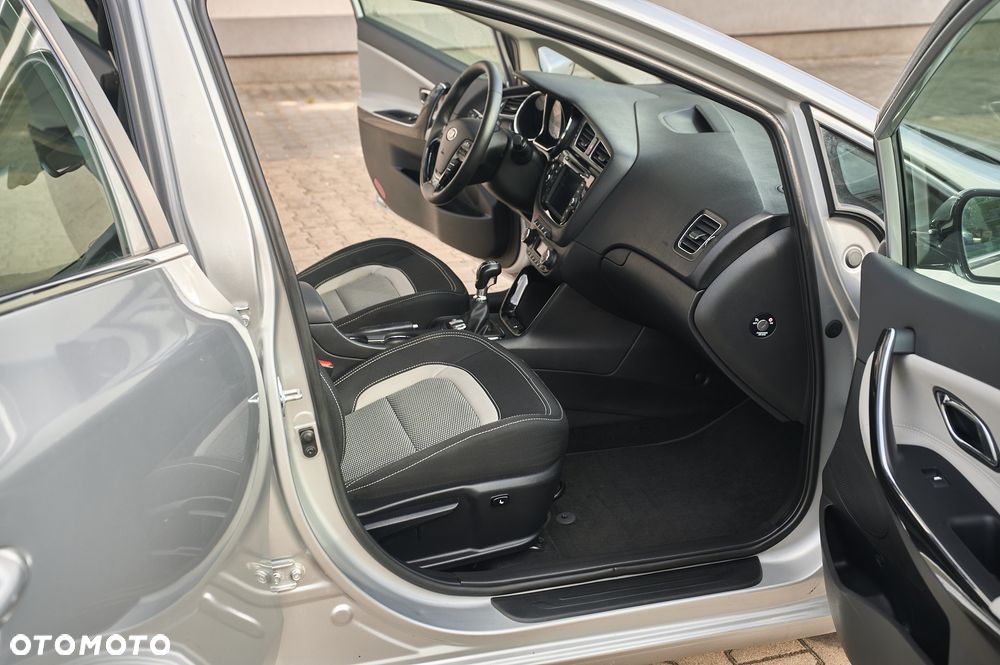 Kia Ceed 1.6 CRDi 128 Spirit - 18