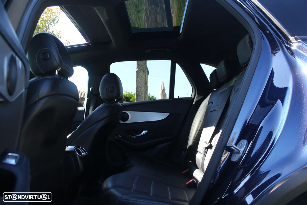 Mercedes-Benz GLC 300 de 4Matic 9G-TRONIC AMG Line - 31