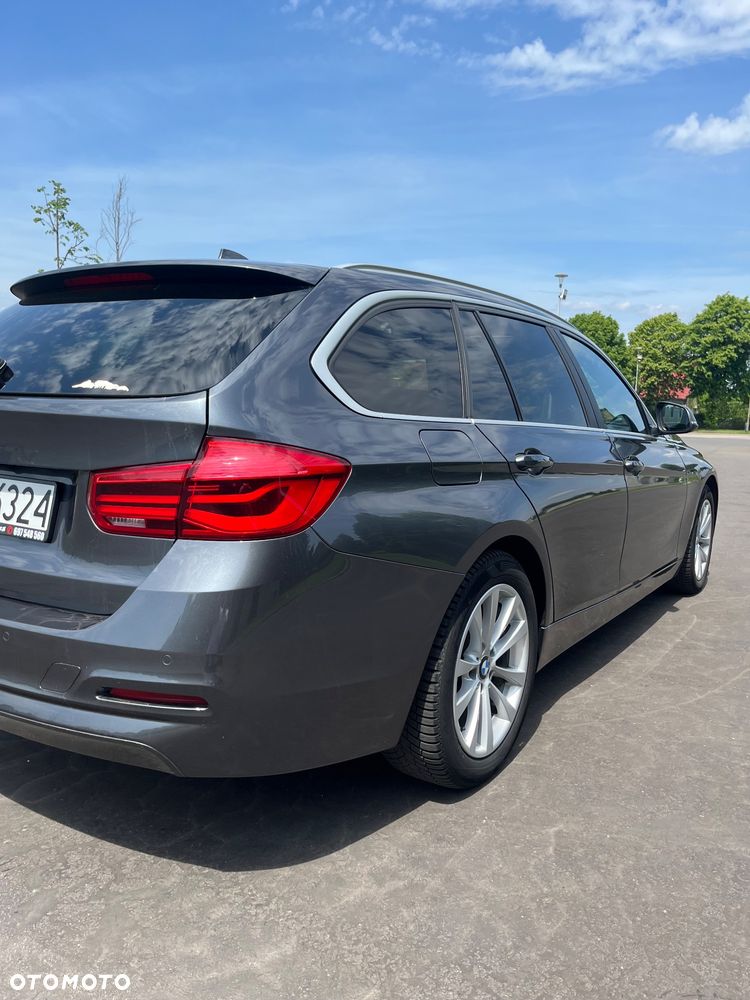 BMW Seria 3 320d xDrive - 4