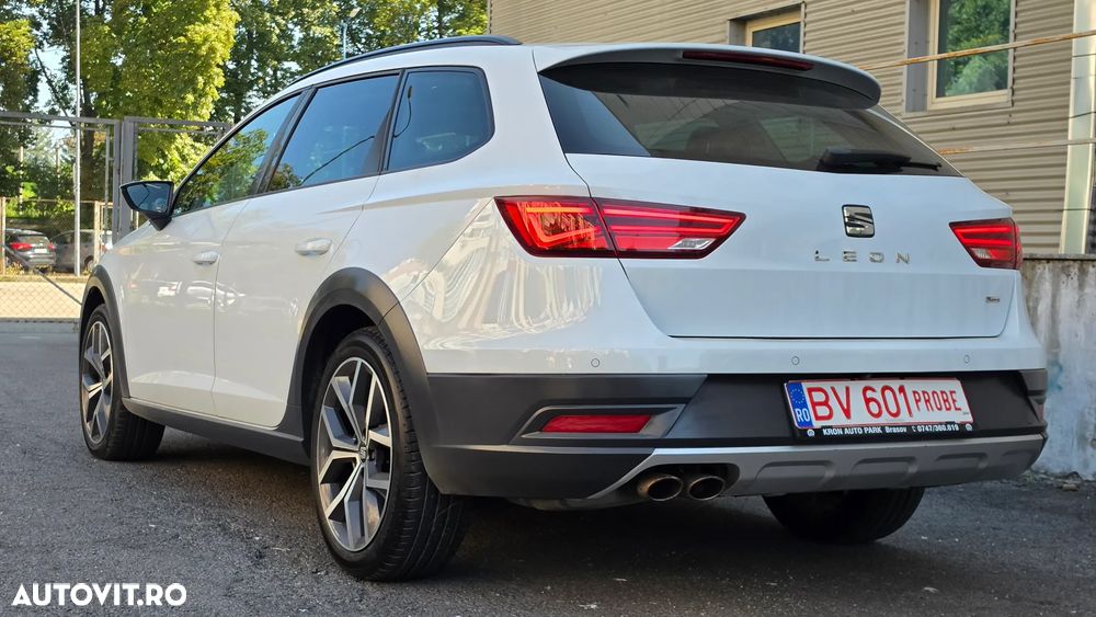 Seat Leon 2.0 TDI Start&Stop 4DRIVE DSG X-Perience - 24