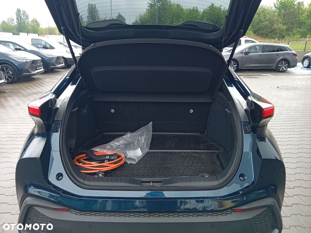 Toyota C-HR - 12