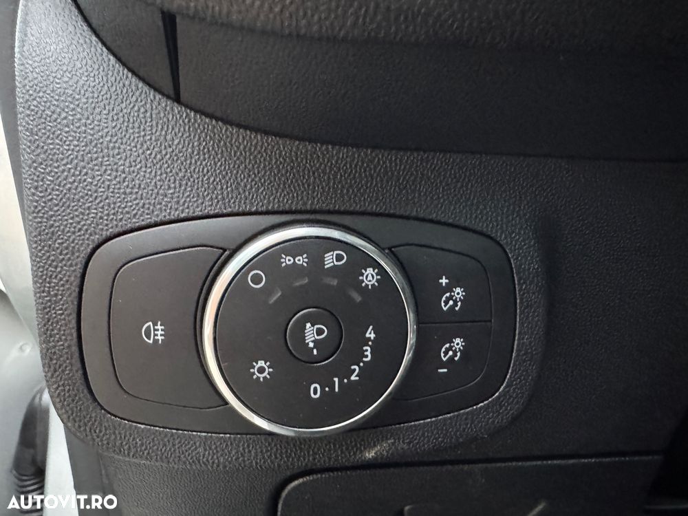 Ford Fiesta 1.0 EcoBoost Trend - 24