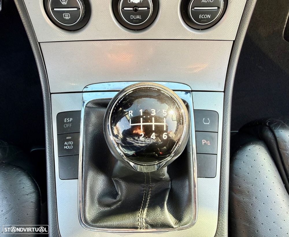 VW Passat Variant 2.0 TDi Highline - 13