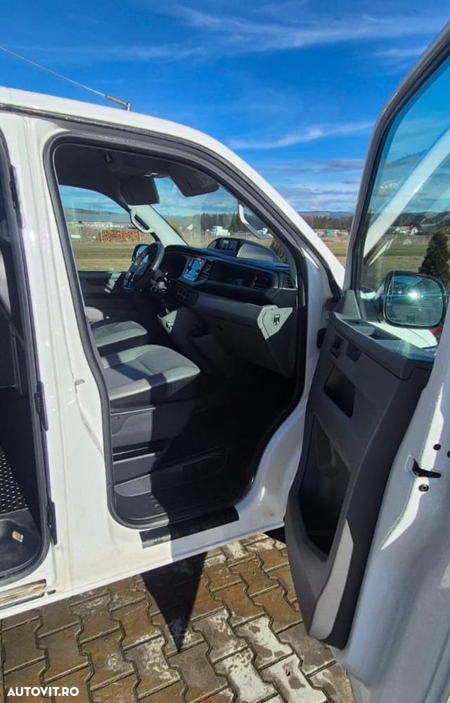 Volkswagen Transporter - 11