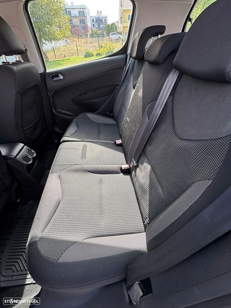 Peugeot 308 1.6 HDi Executive - 8
