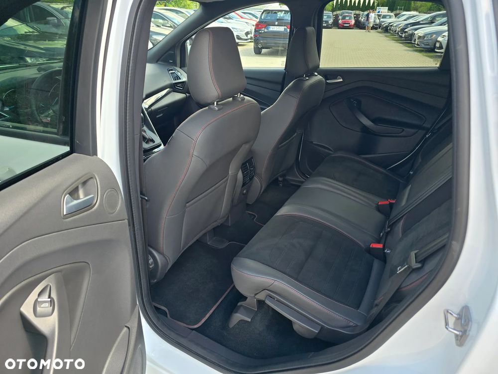 Ford Kuga - 9