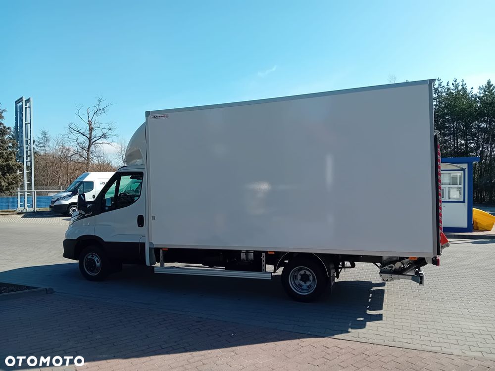 Iveco DAILY 50C18HA8Z 3.0 180KM Hi-Matic Kontener + Winda 1000kg - 8