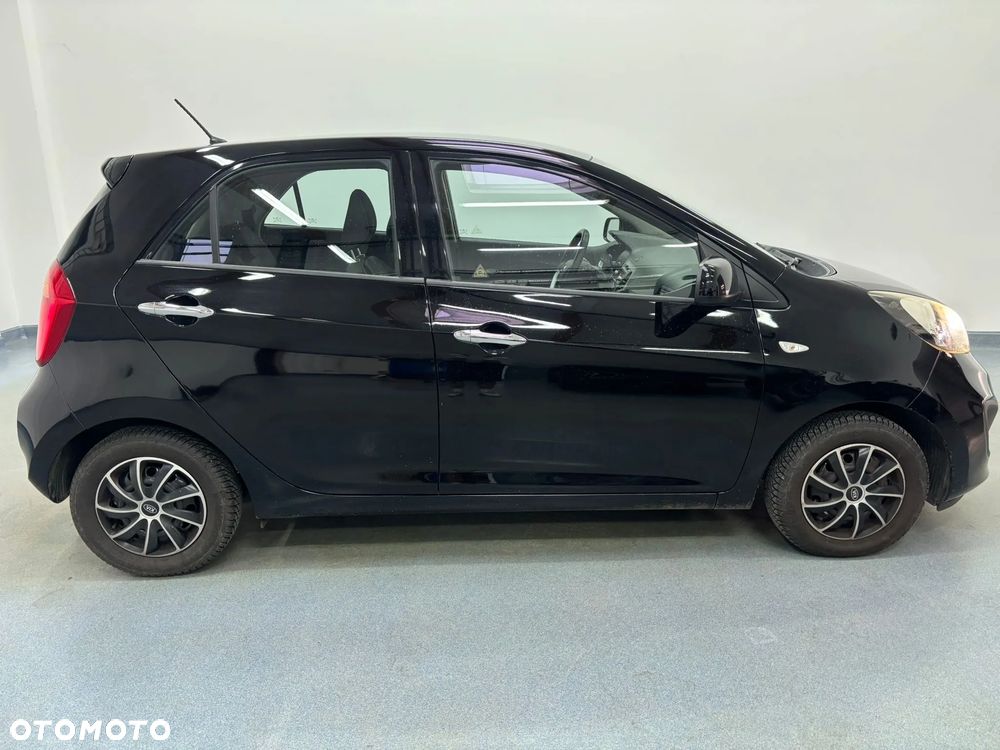 Kia Picanto 1.2 Fifa World Cup Edition - 4