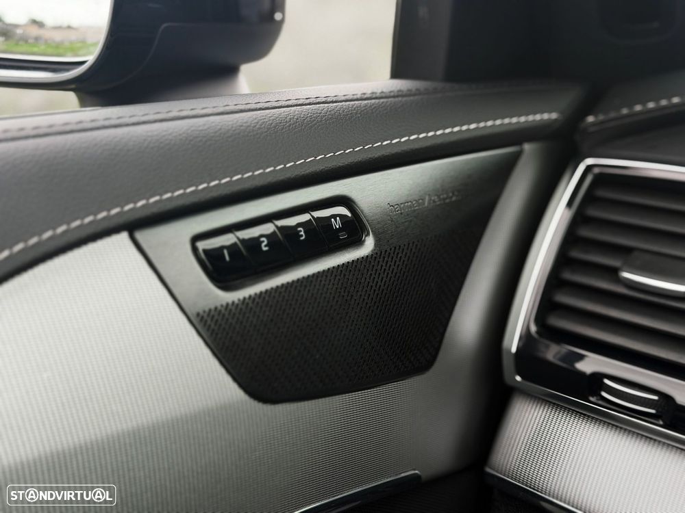 Volvo XC 90 2.0 T8 PHEV R-Design AWD - 18