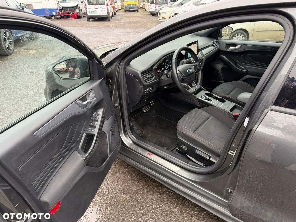 Ford Focus - 9