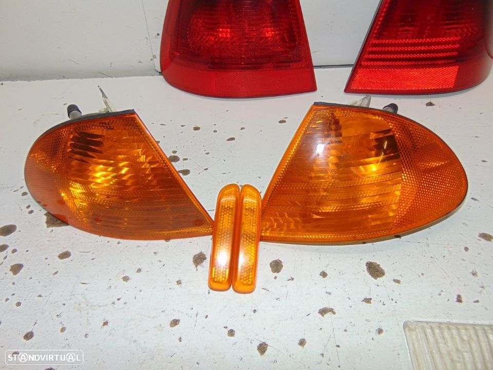 Bmw e46 serie 3 carrinha farolins trás originais - 4