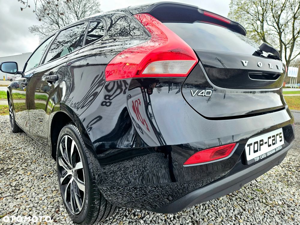 Volvo V40 T2 Linje Svart - 11