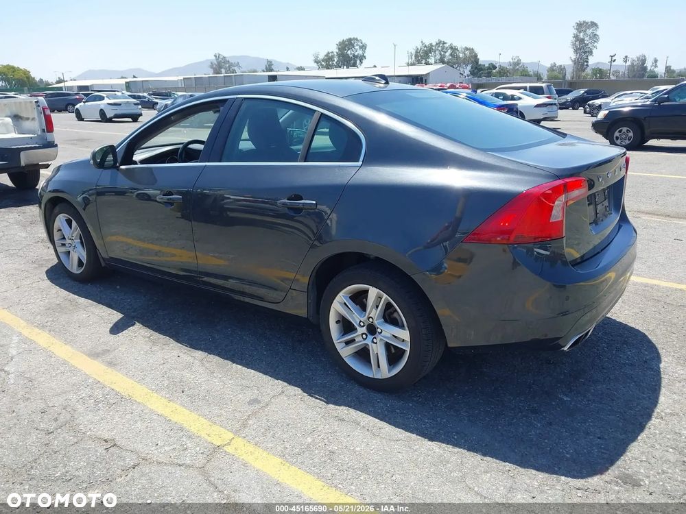 Volvo S60 - 3