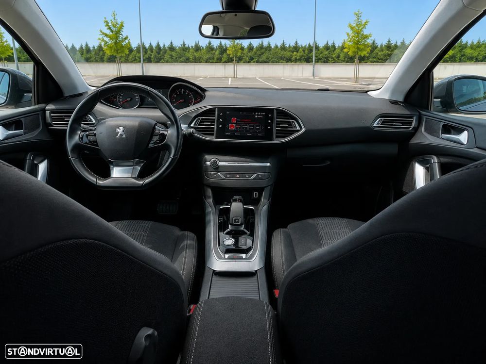 Peugeot 308 1.2 PureTech Allure Pack EAT8 - 7