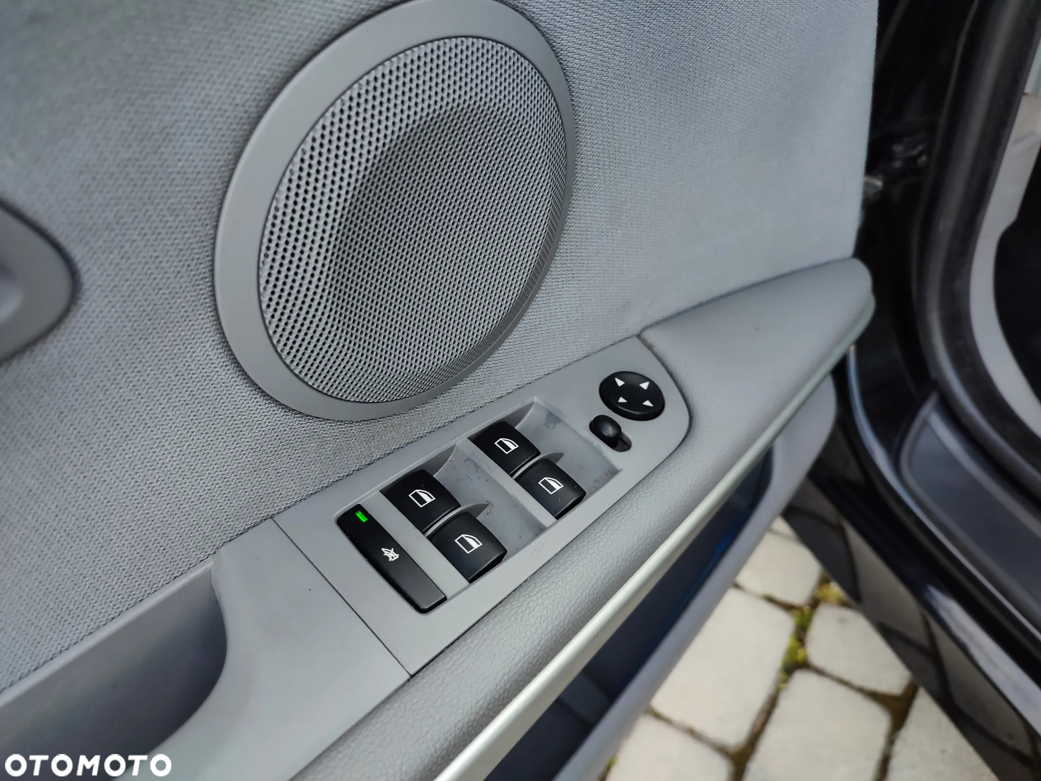 BMW Seria 3 318i - 28