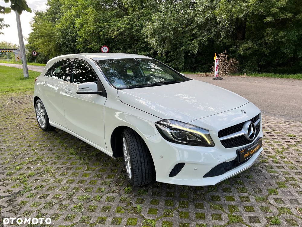 Mercedes-Benz Klasa A 200 7G-DCT Activity Edition - 23