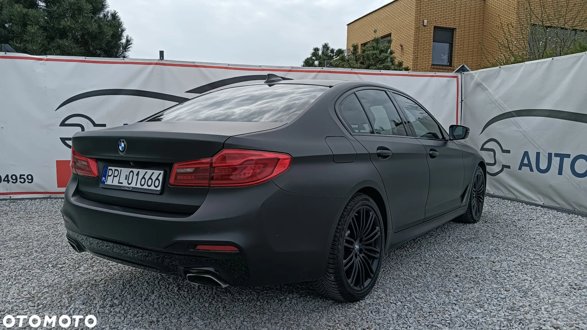 BMW Seria 5 530i xDrive - 9