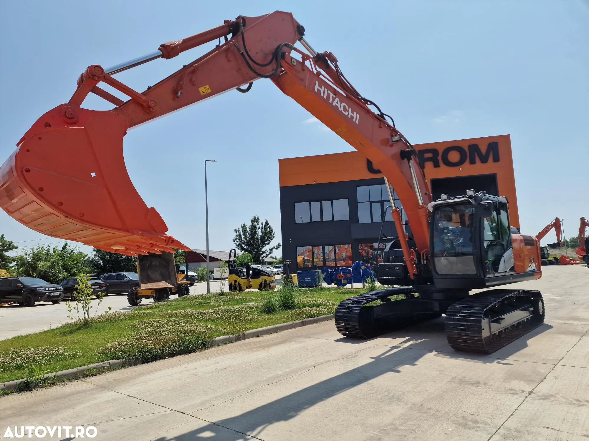 Hitachi ZX210, 2019, 23t, 4.888h, cupa NOUA 1,3mc-96.900 EUR+Tva, camera spate, camere laterale, inst picon, aer cond climatronic, consum 11l/h,. 3 pompe hidr HITACHI, inst picon, lant 90% ok 480h mars, posbilitate leasing 4 ani-PROMOTIE 96.900 EUR+Tva - 14