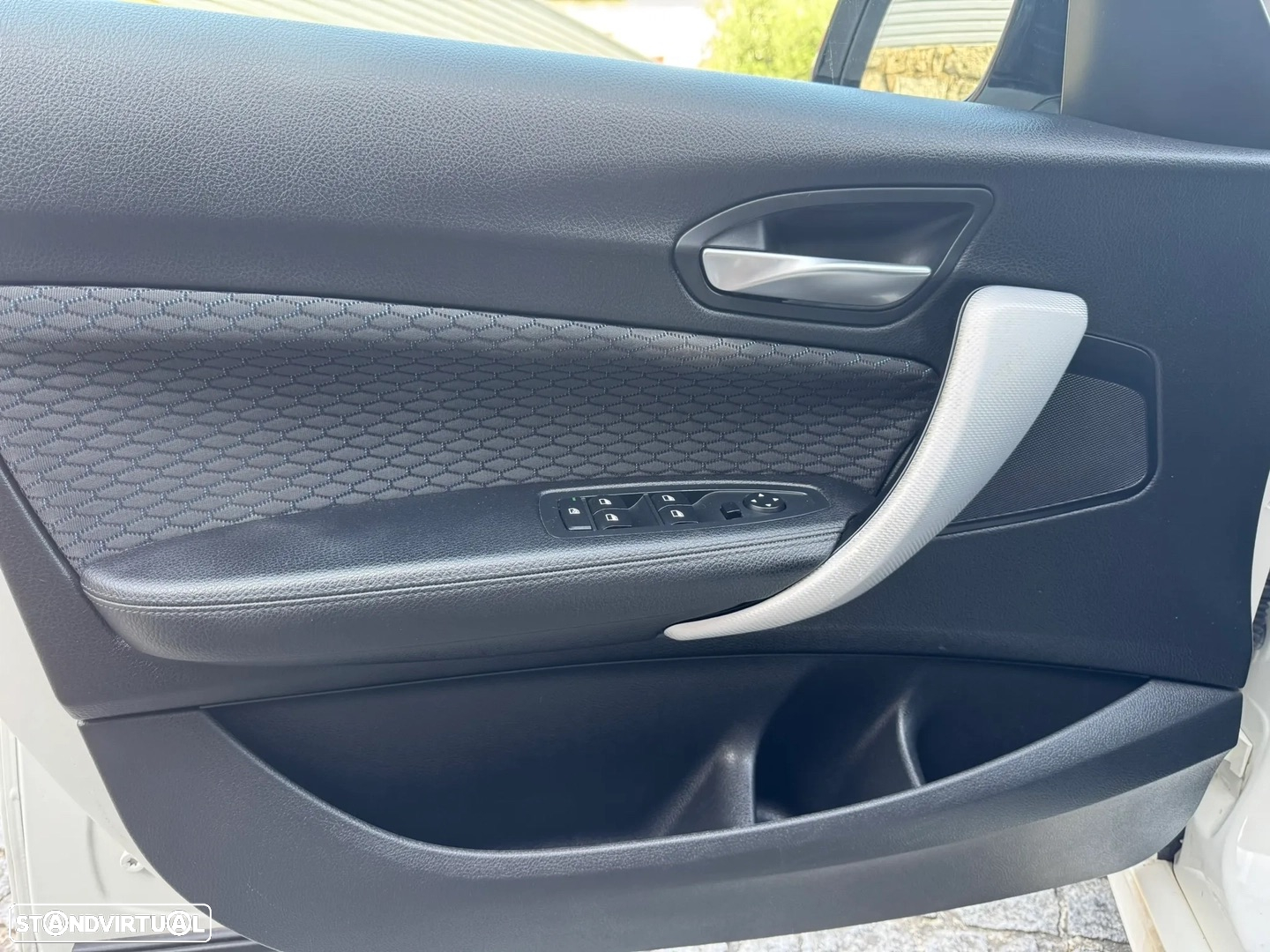 BMW 118 d Pack Desportivo M - 21