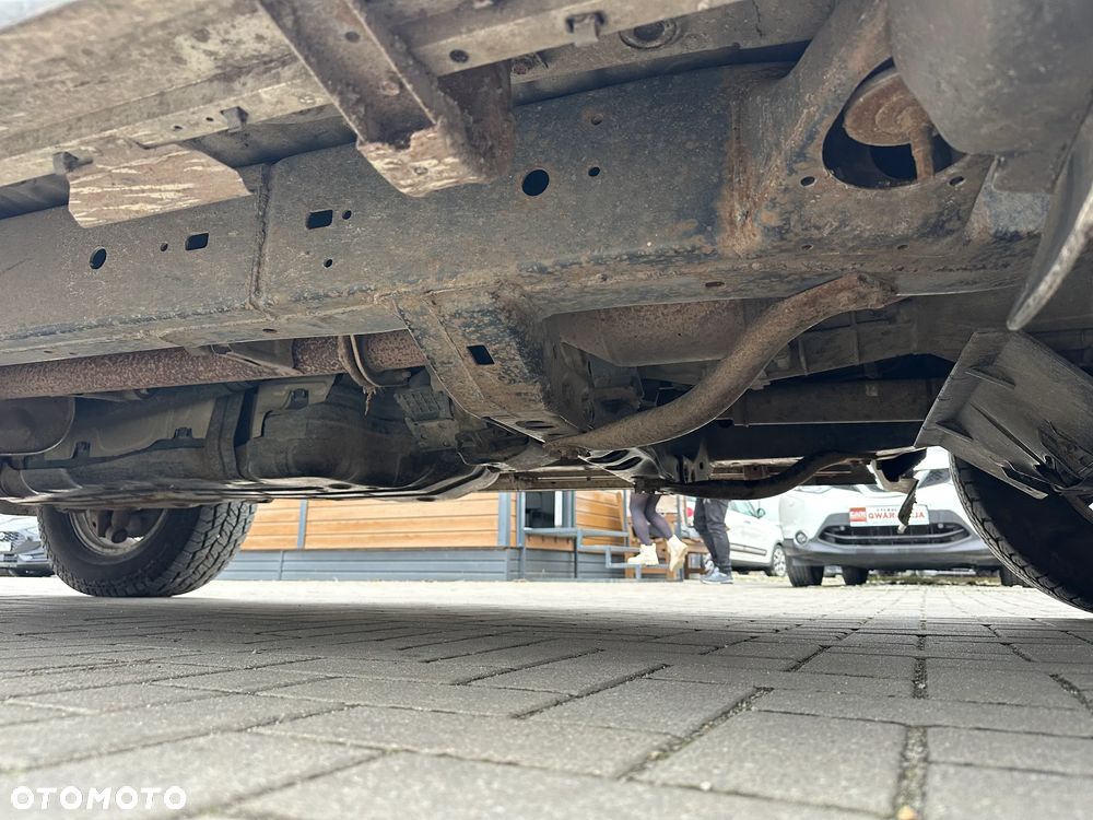 Toyota Land Cruiser - 38