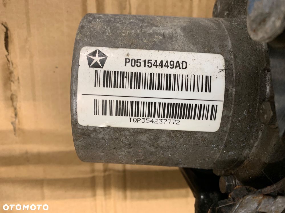 Jeep Grand Cherokee WK2 Lift Pompa Wspomagania   P051544449AD - 1