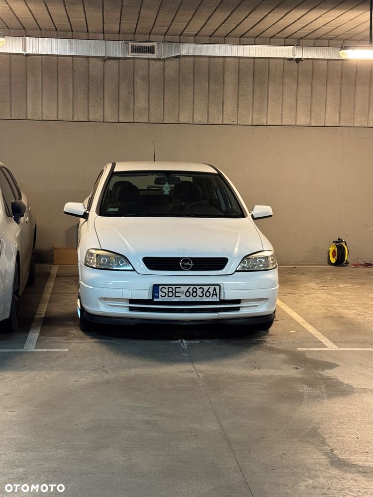 Opel Astra 1.4 GL / Club - 18