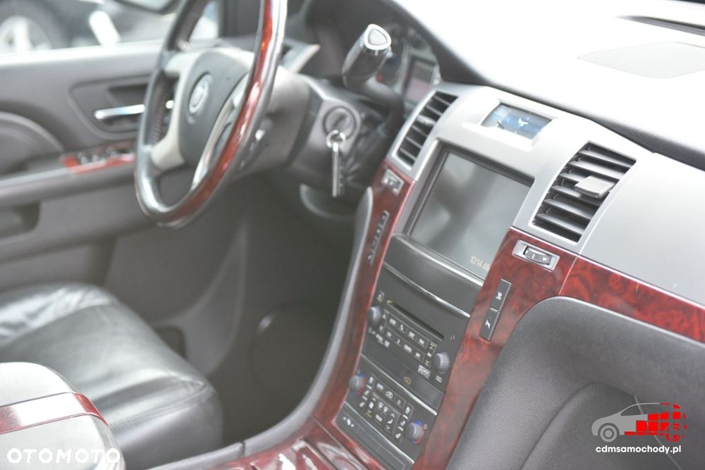 Cadillac Escalade - 27
