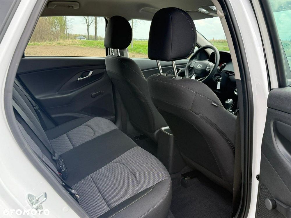 Hyundai i30 1.5 T-GDI 48V Smart - 14