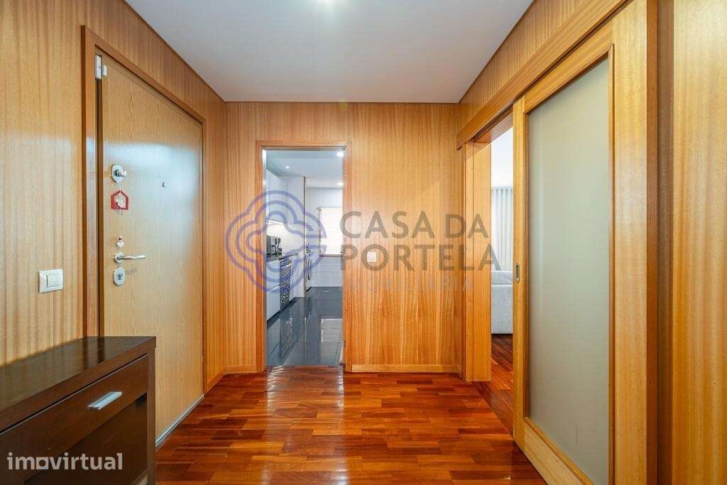 Apartamento T3 com Dois Terraços, 2 suites e Garagem Fechada – Ermesin - Grande imagem: 3/47