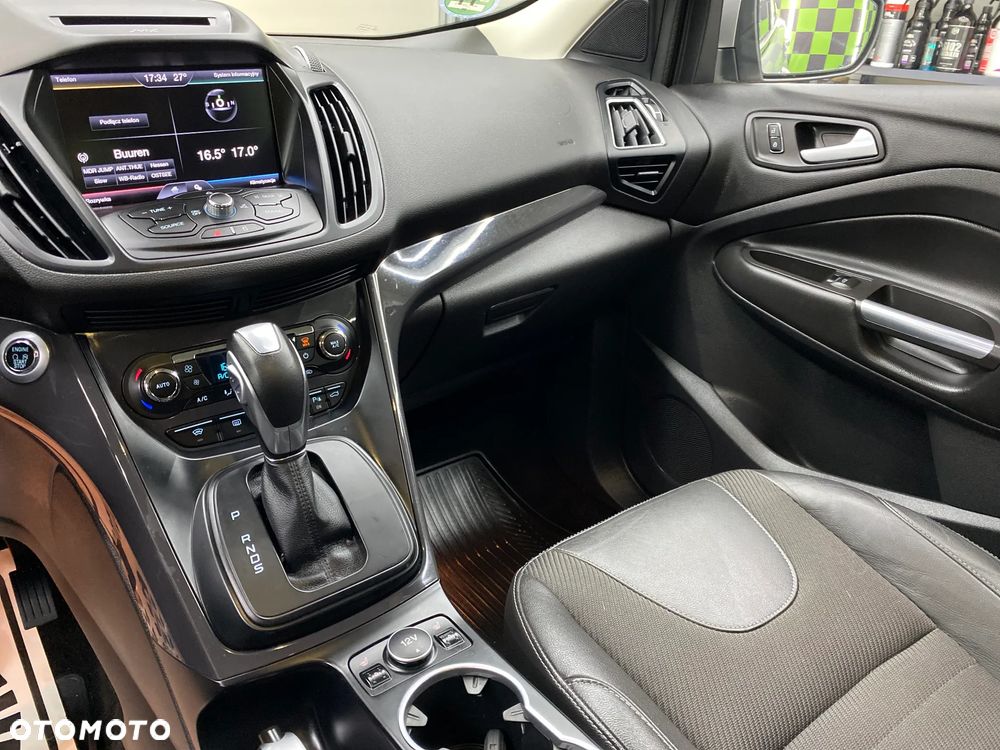 Ford Kuga 1.5 EcoBoost 4x4 Titanium - 27