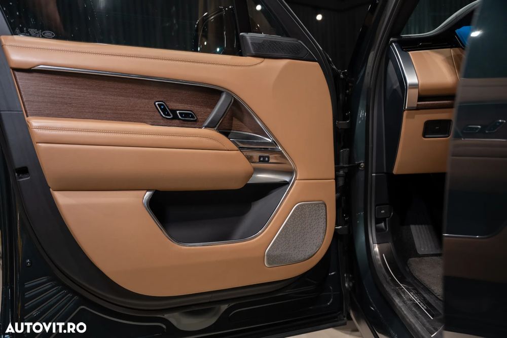 Land Rover Range Rover 4.4 V8 P530 LWB Autobiography - 33