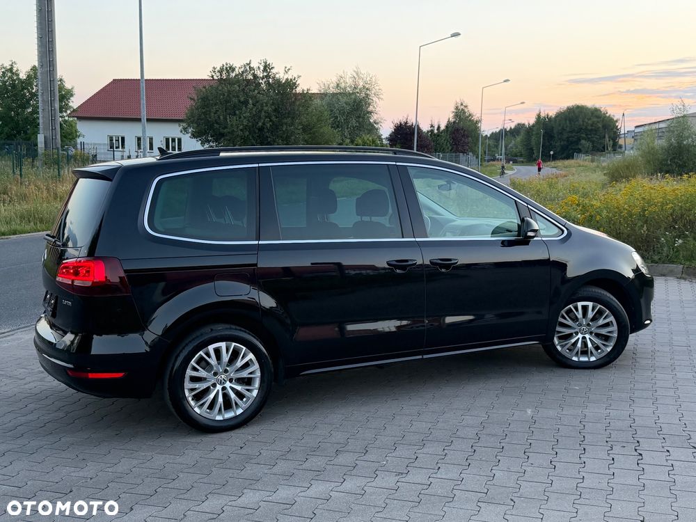 Volkswagen Sharan 2.0 TDI DSG (BlueMotion Technology) Highline - 14