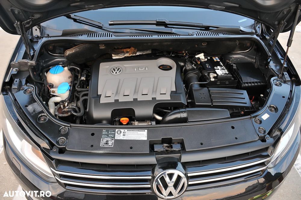 Volkswagen Touran 1.6 TDI DPF Highline - 20