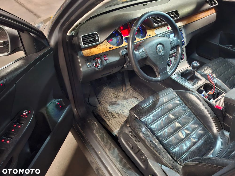 Volkswagen Passat - 17