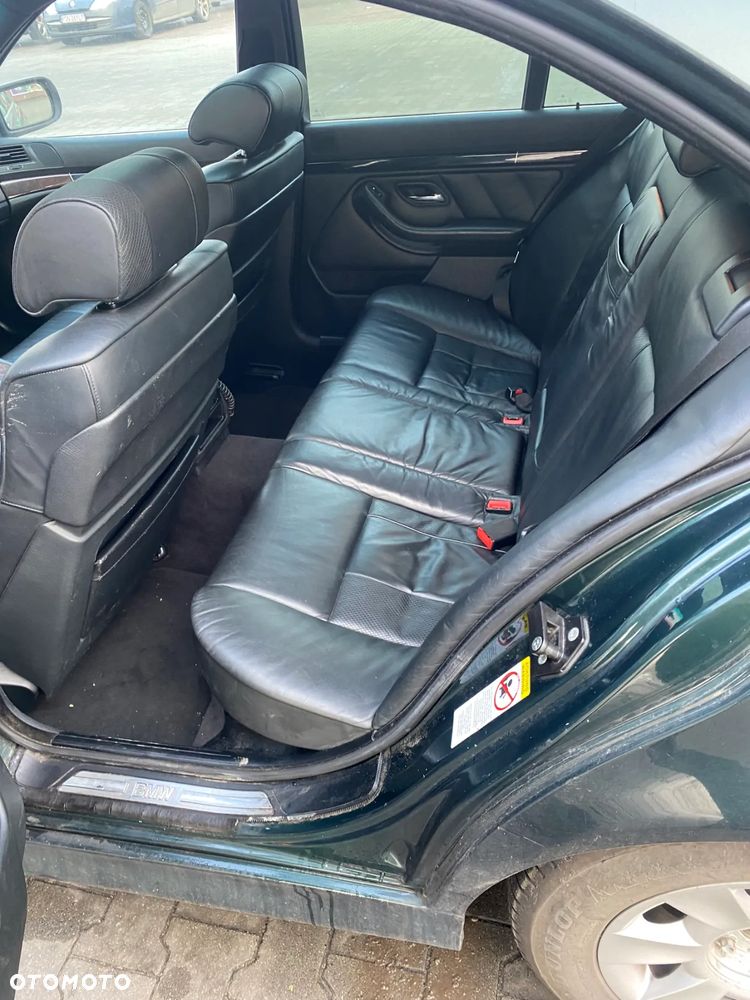 BMW Seria 5 525i - 7