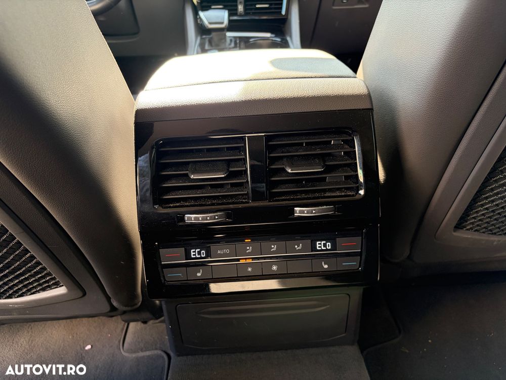 Volkswagen Touareg V6 TDI Elegance - 8